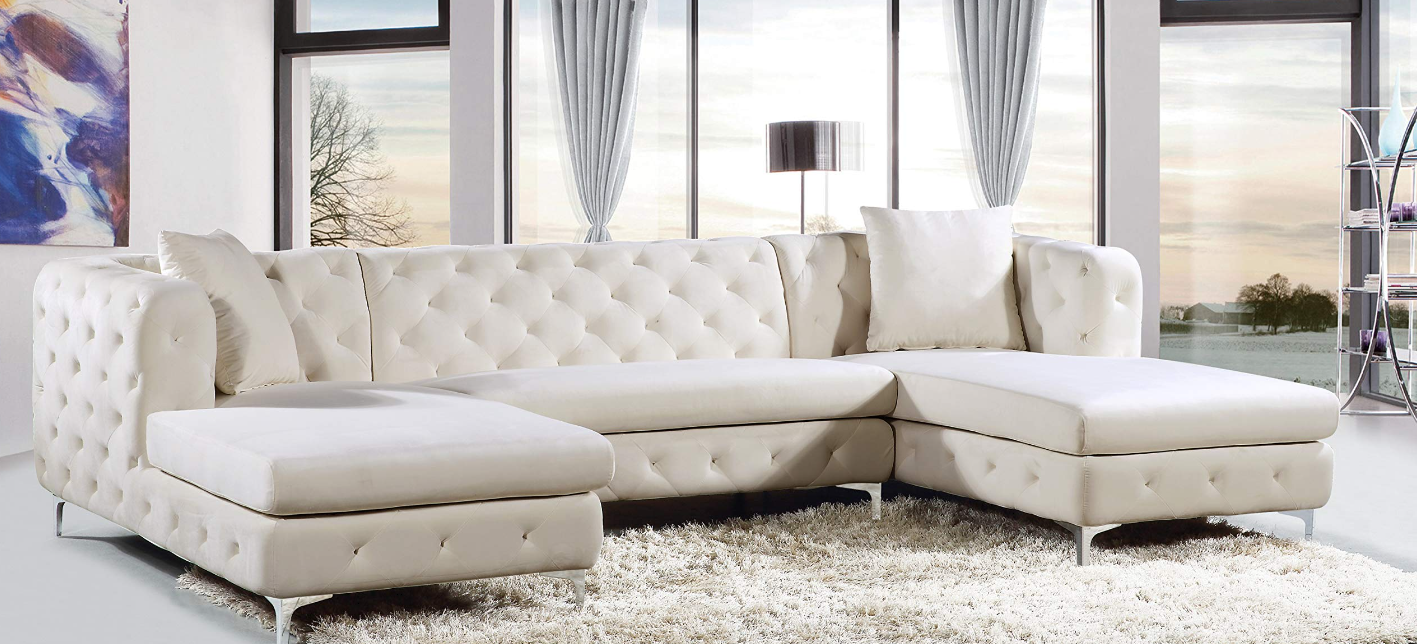 Image of the Meridian Furniture 3-Piece Gail Velvet Sectional Sofa